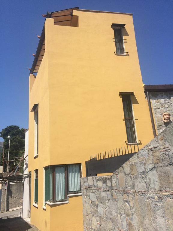 레토이아니 Torre Dei Pirati 빌라 외부 사진